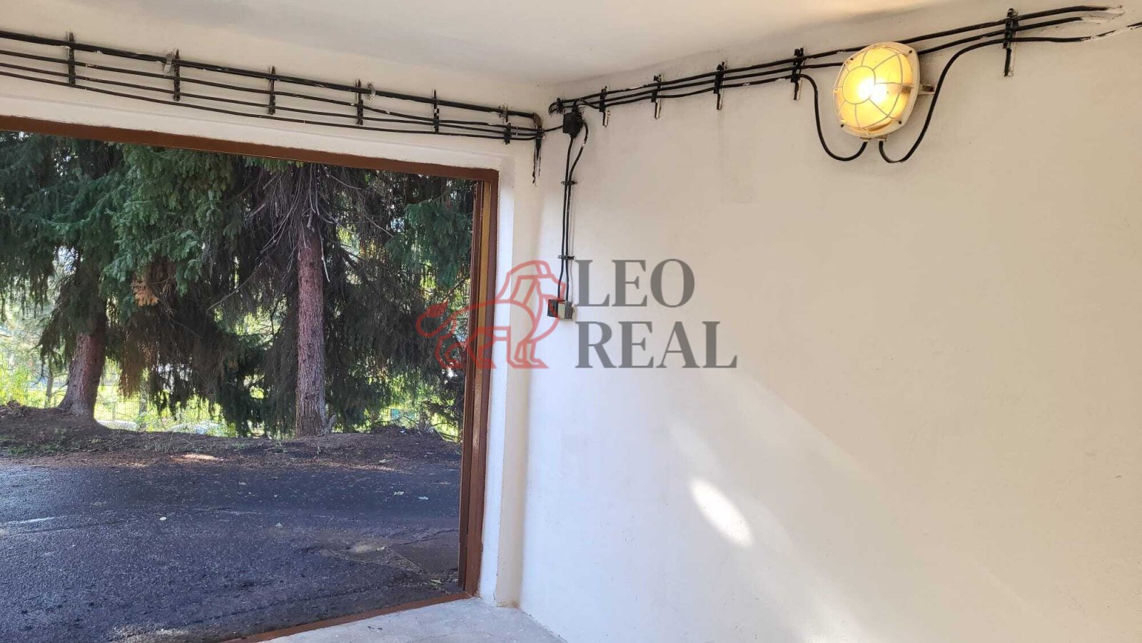 garáž cestička 6.jpg