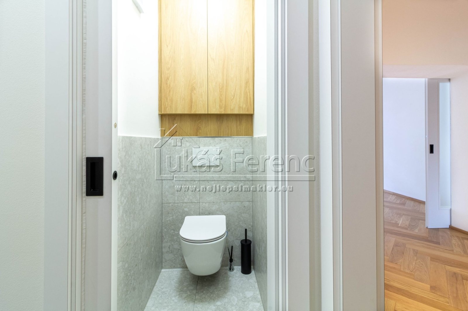 Pronájem bytu, 2+kk, 60 m&sup2;, Lotyšská, Praha -
