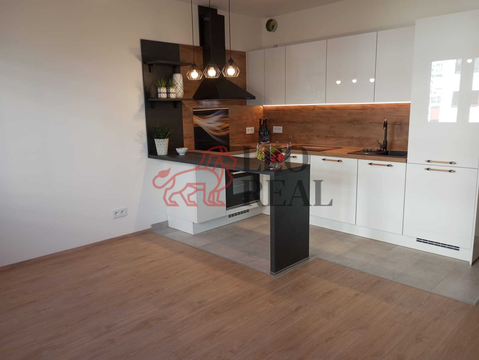 WhatsApp Image 2026-03-29 at 19.44.53 (1).jpeg