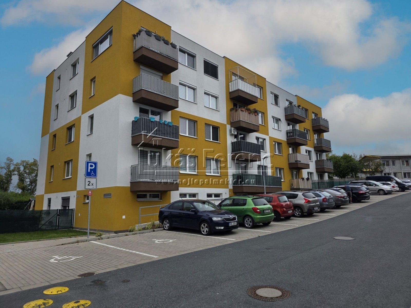 Prodej, byt 4+kk, Rižská, Praha (1 of 1)-15 dům1.jpg