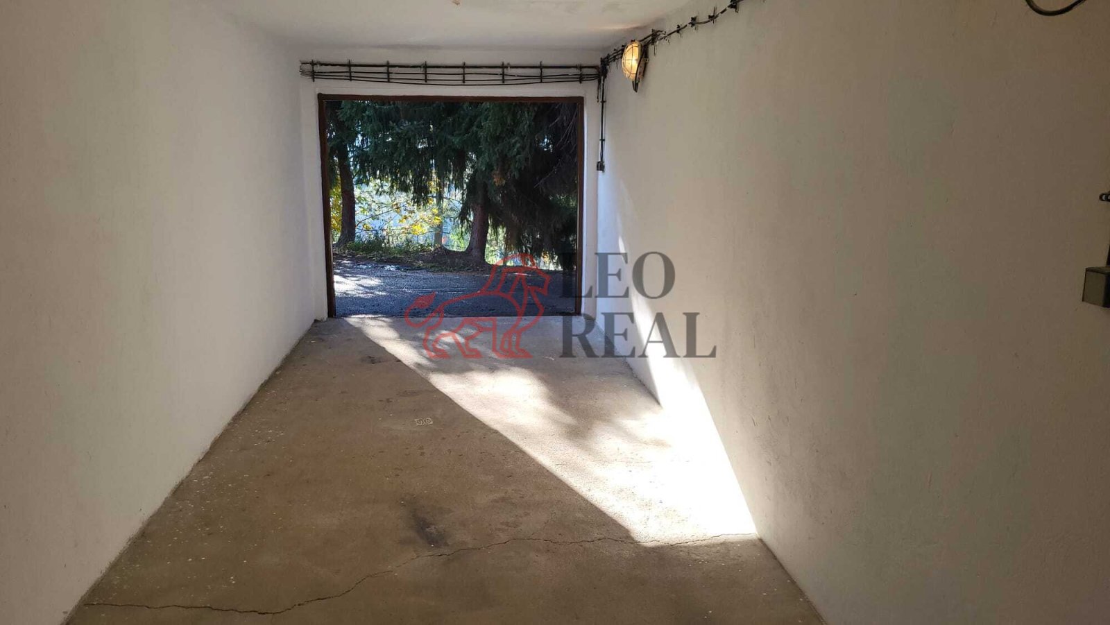 garáž cestička 3.jpg