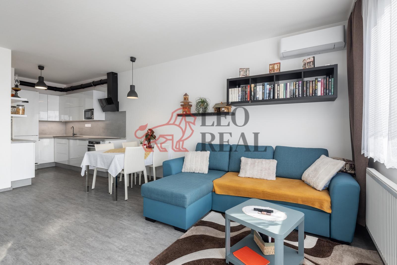 WhatsApp Image 2025-10-21 at 14.22.16 (2).jpeg