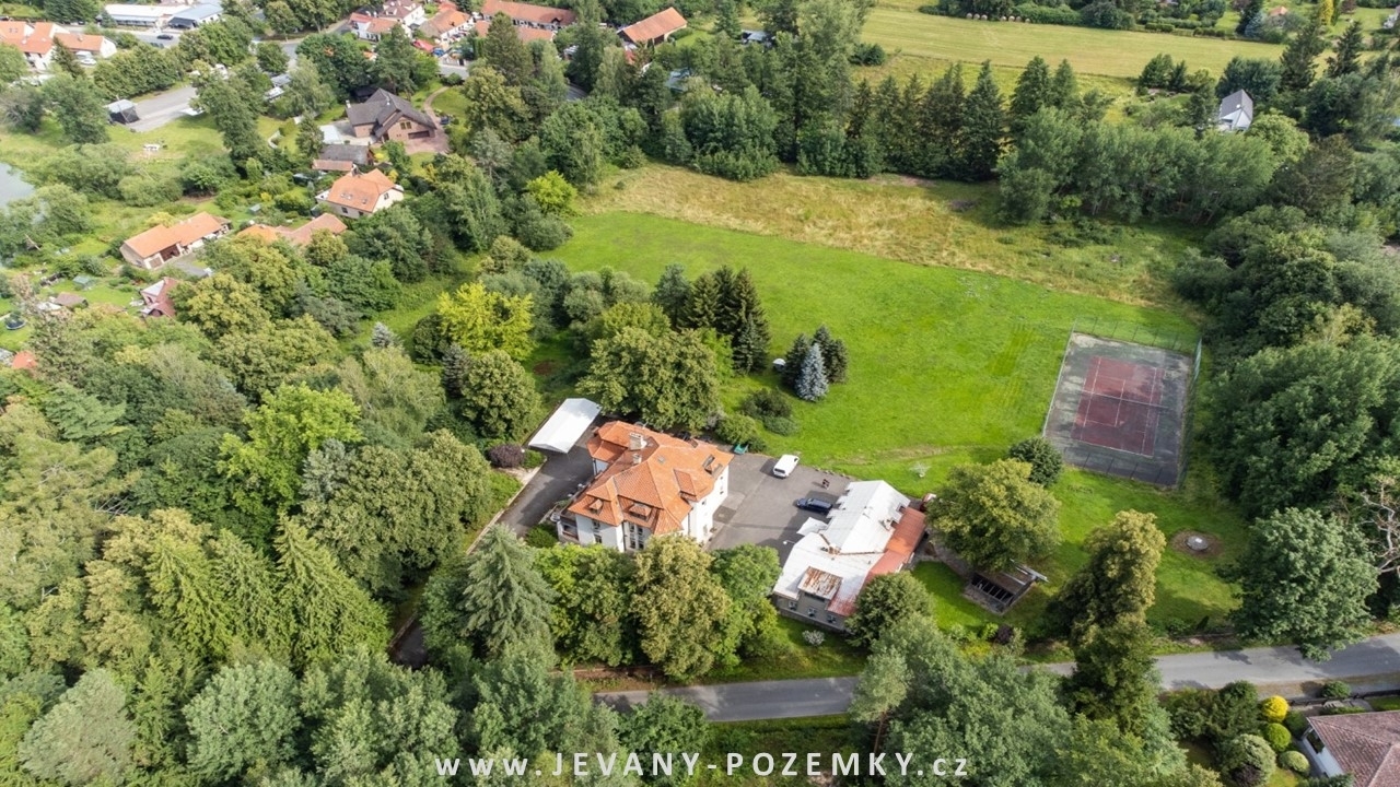 pohled shora 3.jpg
