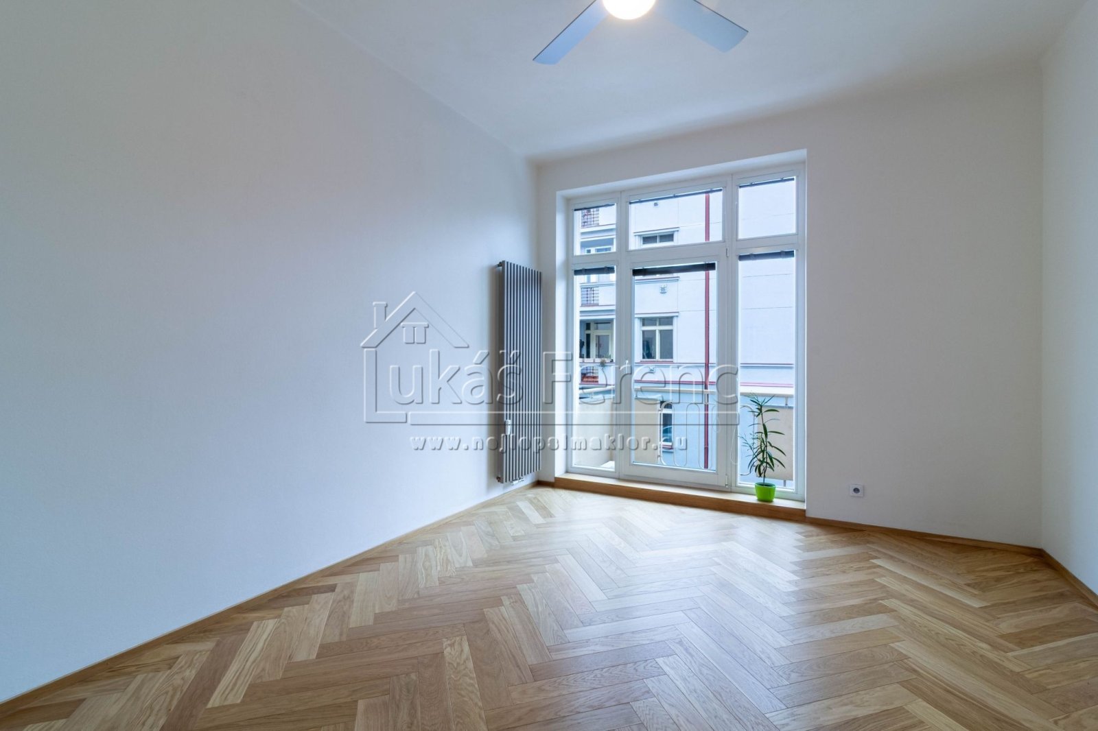Pronájem bytu, 2+kk, 60 m&sup2;, Lotyšská, Praha -