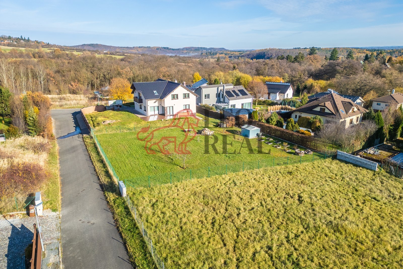 Pozemek, Řitka (1).jpg