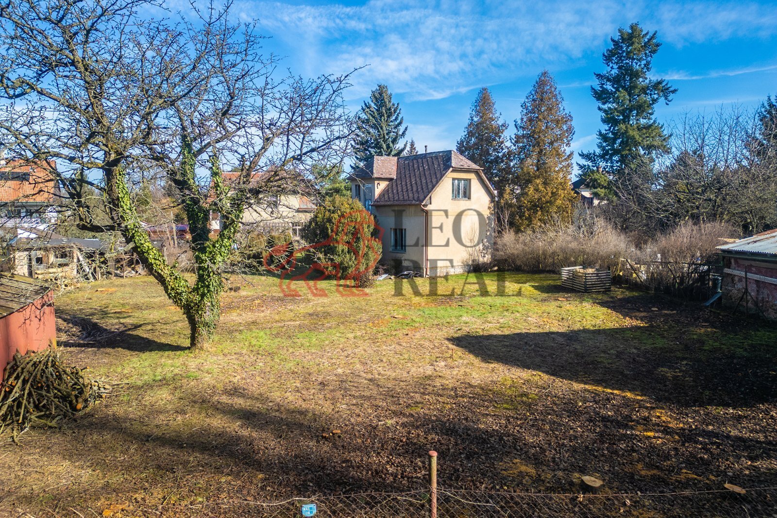 Pozemek, Újezd (1).jpg