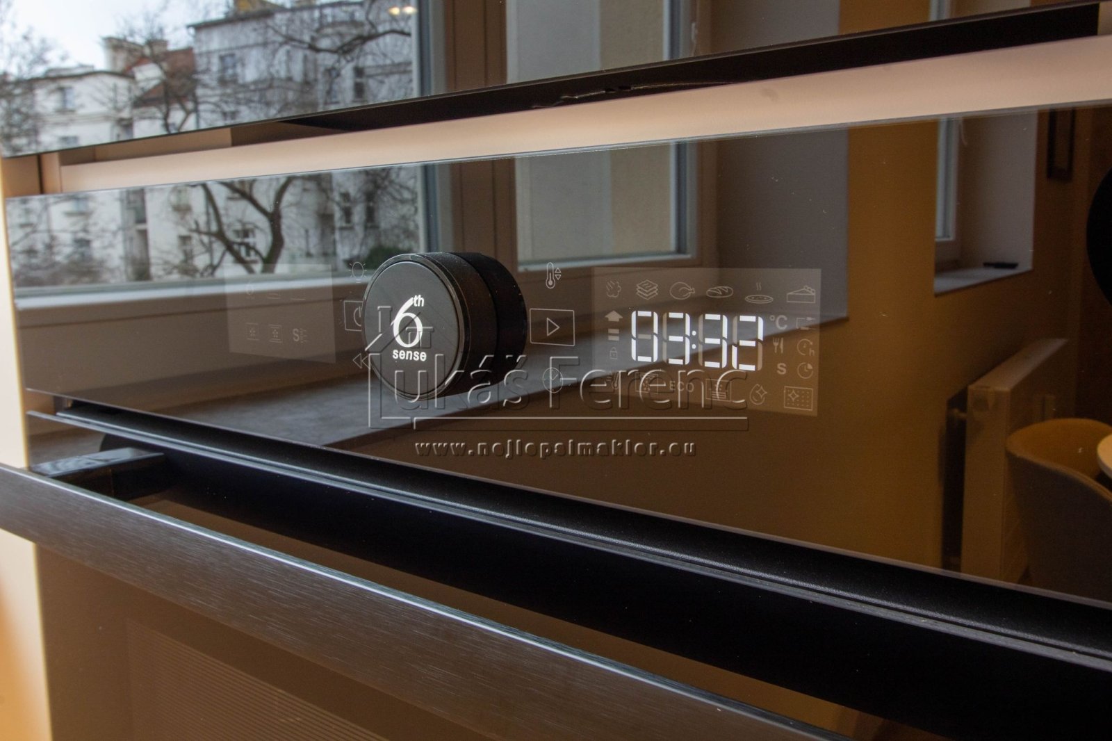 Pronájem bytu, 2+kk, 60 m&sup2;, Lotyšská, Praha -