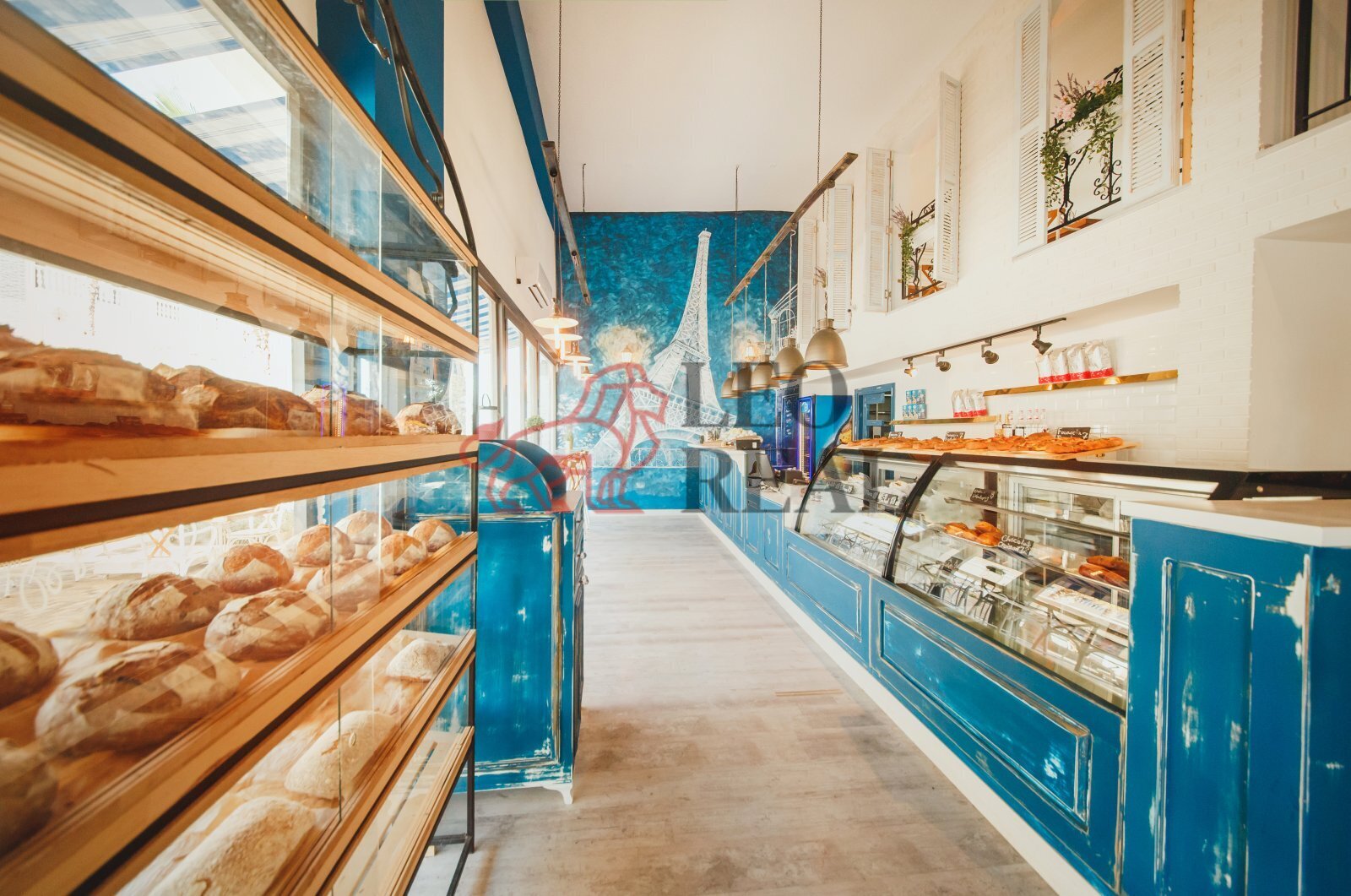 Restaurace Cafe Paris 1.jpg