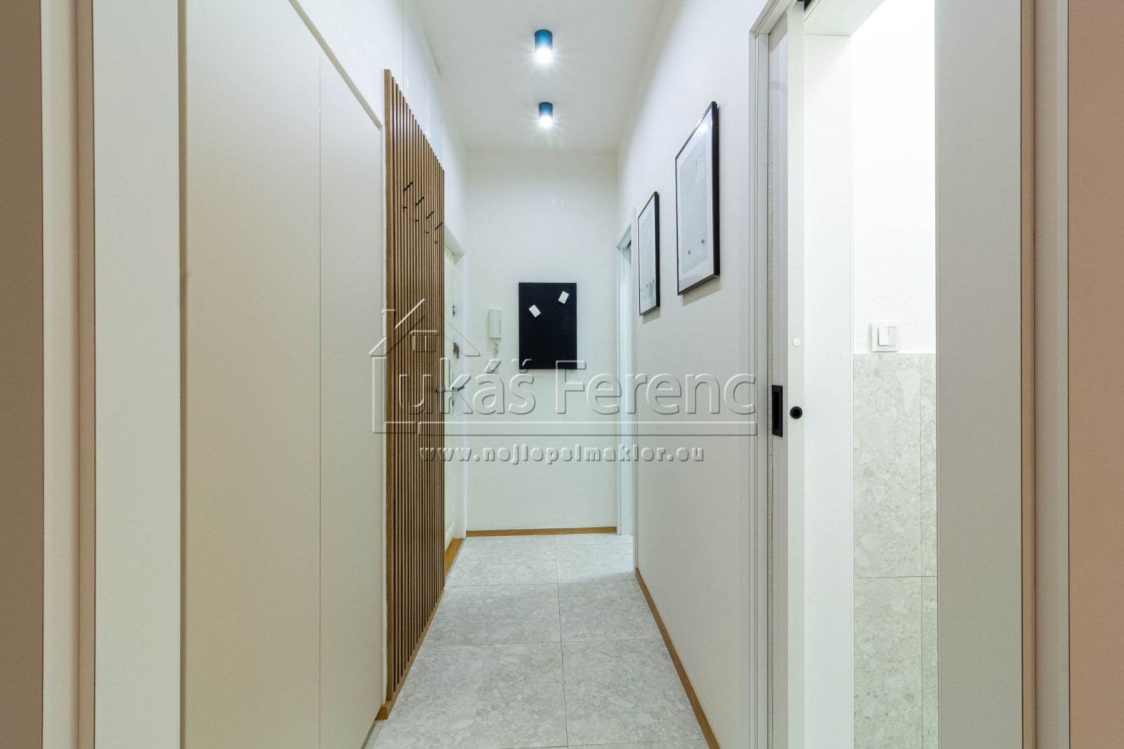Pronájem bytu, 2+kk, 60 m&sup2;, Lotyšská, Praha -