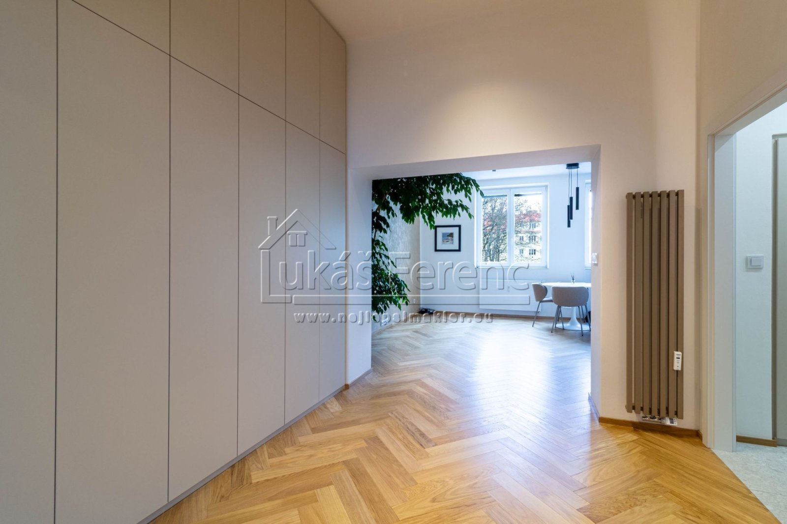 Pronájem bytu, 2+kk, 60 m&sup2;, Lotyšská, Praha -