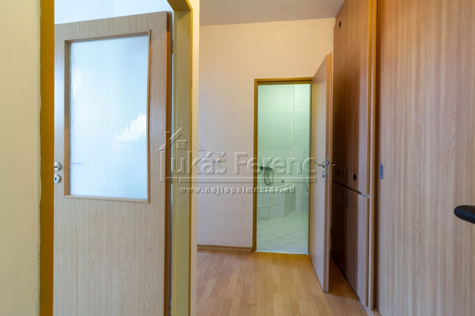 Prodej, byt 3+kk, Kaštanová, Milovice (1 of 3).jpg