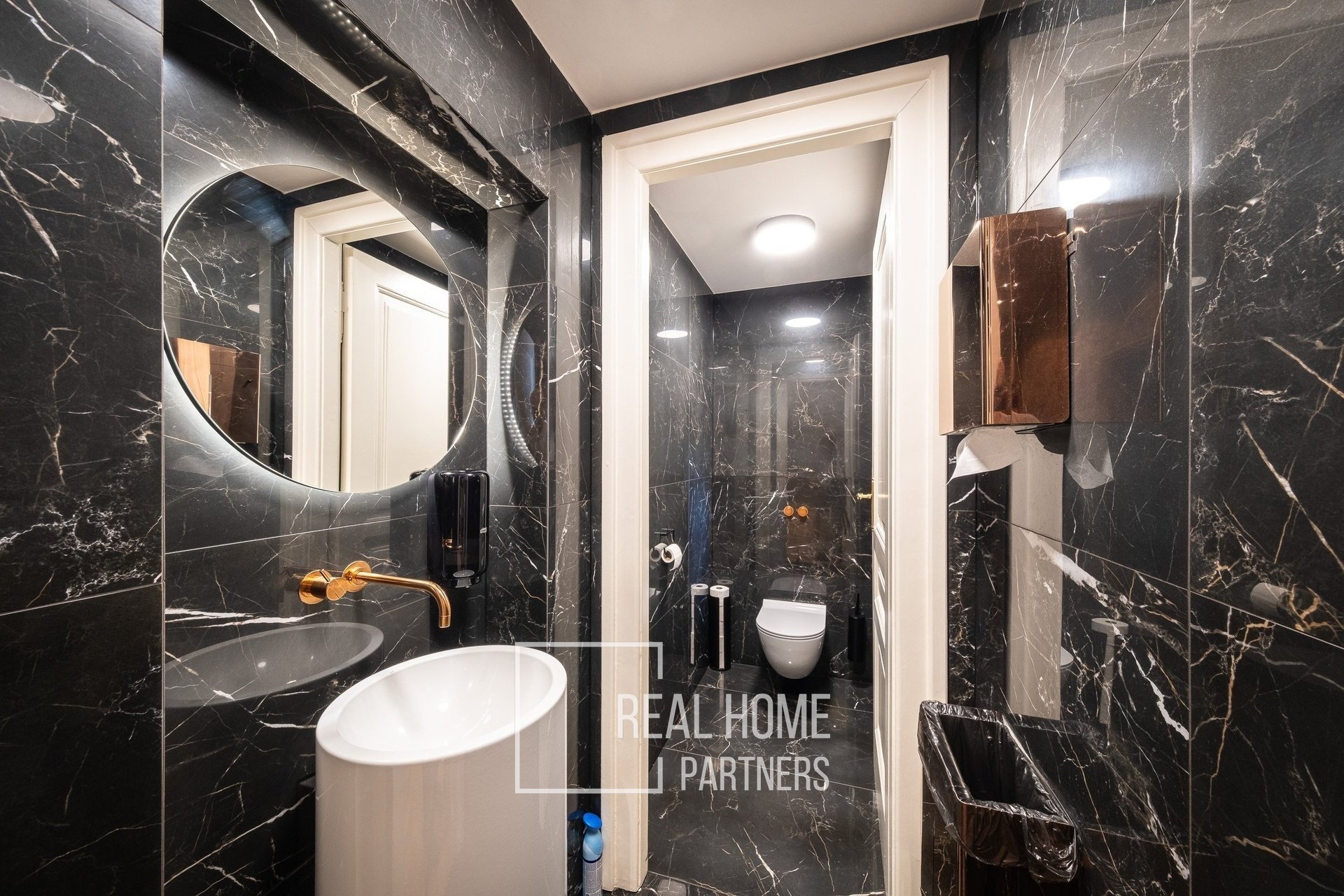 pronajem-reprezentativnich-kancelarskych-prostor-brno-pisarky-782-m2-terasa-139m2-zahrada-eb69ca