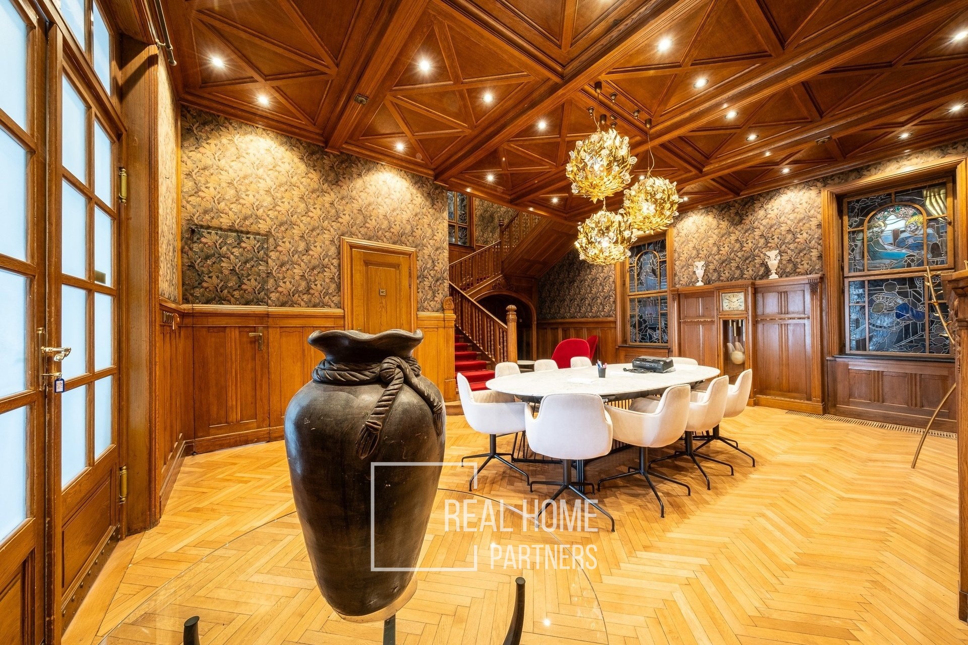 pronajem-reprezentativnich-kancelarskych-prostor-brno-pisarky-782-m2-terasa-139m2-zahrada-374b63