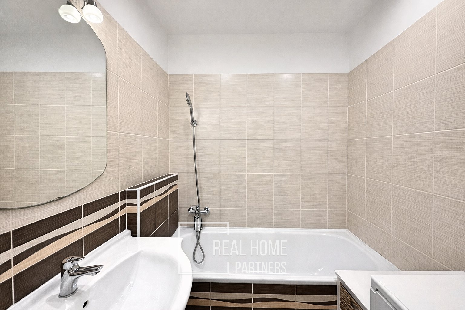 ChatGPT Image 11_Fotor4