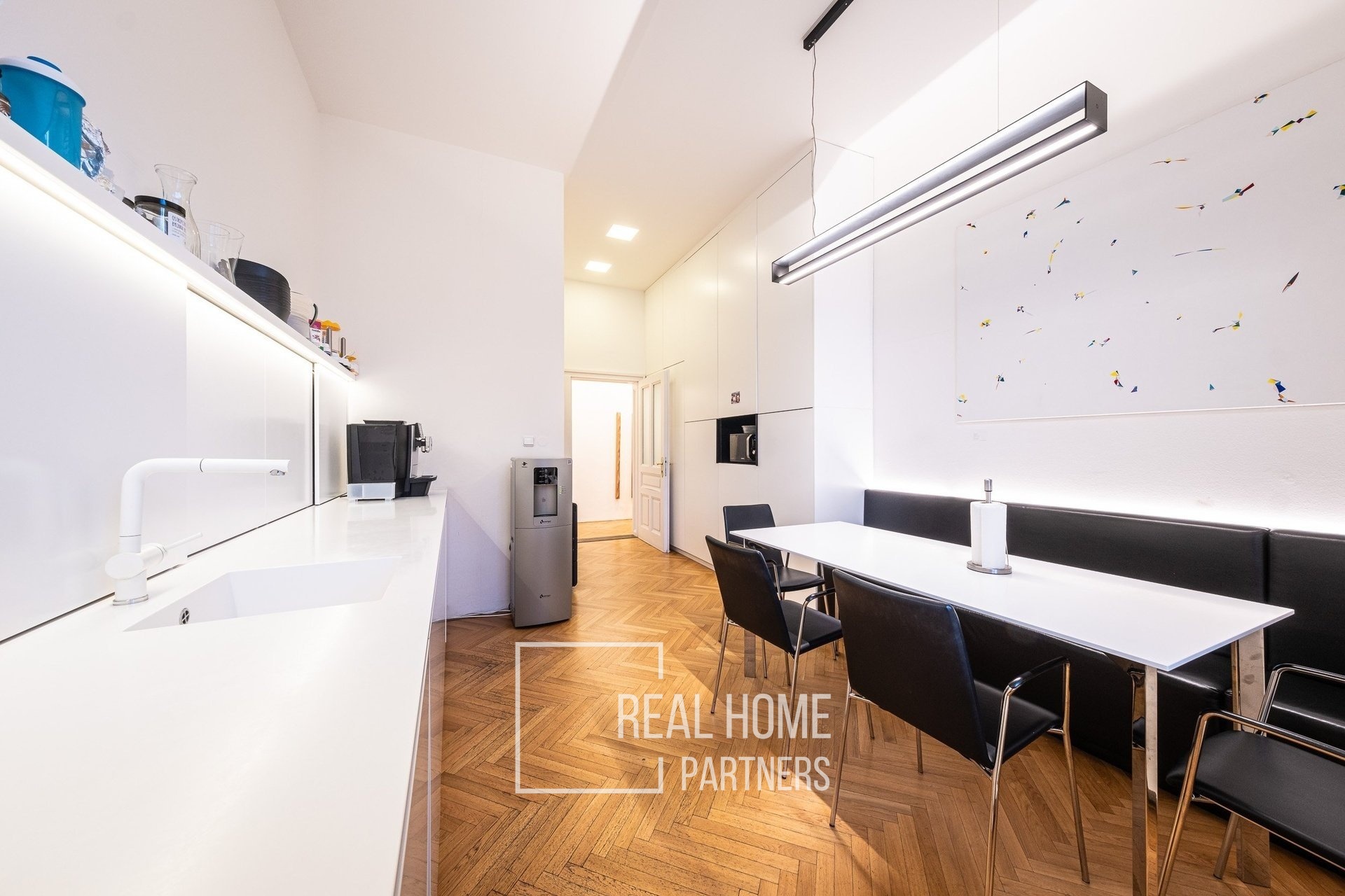 pronajem-reprezentativnich-kancelarskych-prostor-brno-pisarky-782-m2-terasa-139m2-zahrada-a459b1