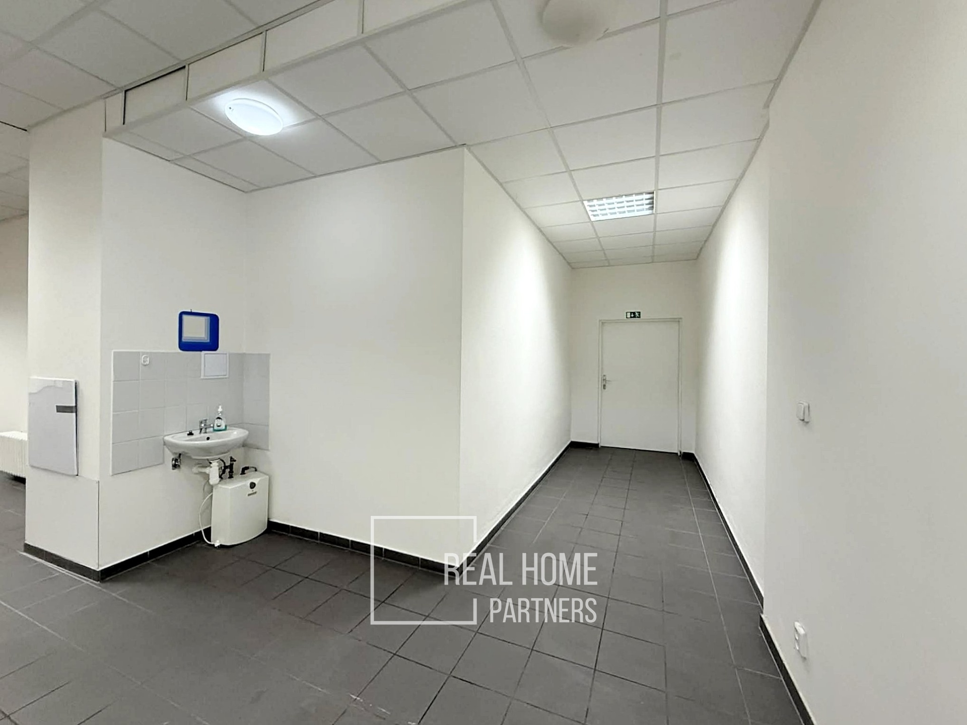 84df5559-21b0-4390-8e12-ab0d20f4795a_Fotor