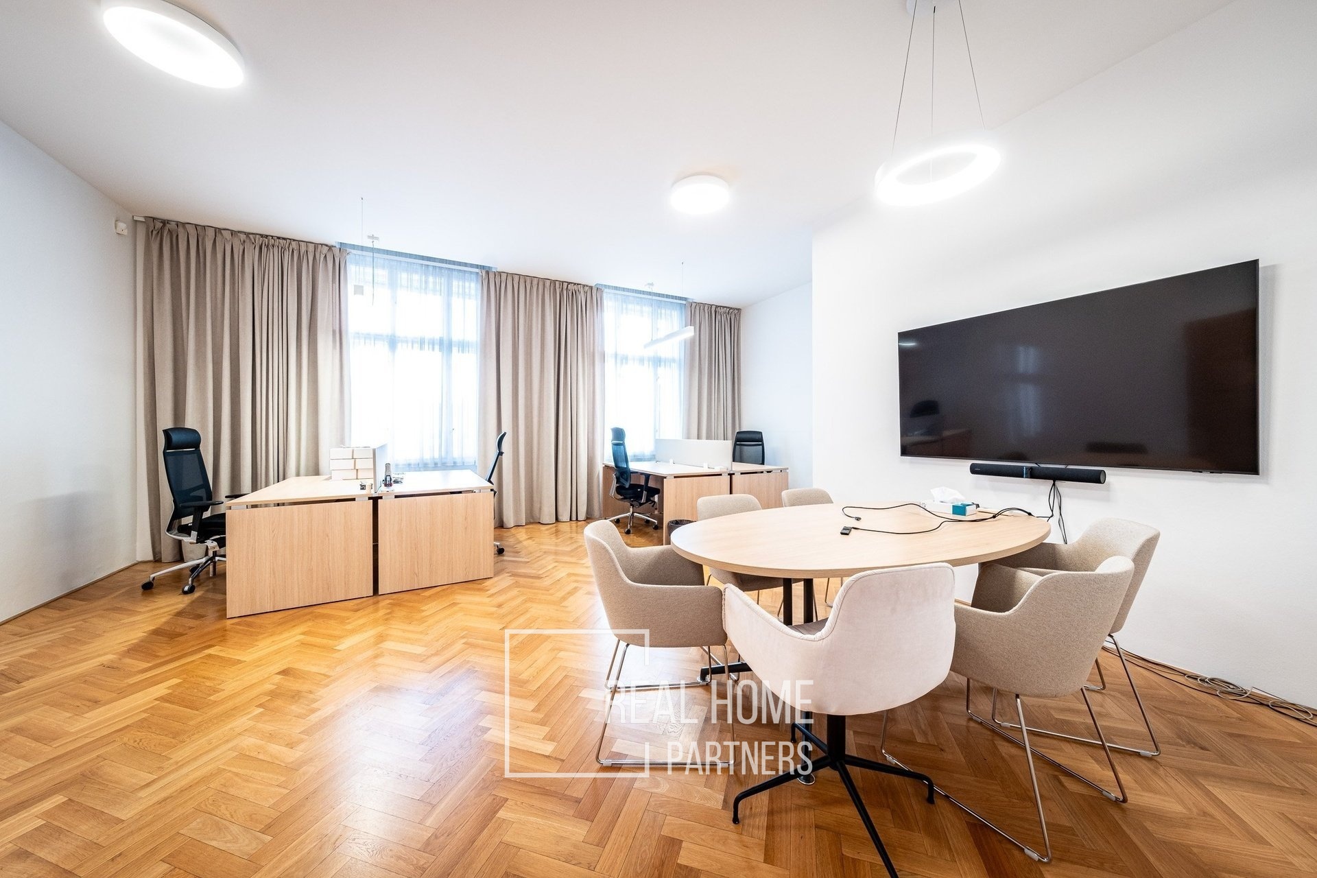 pronajem-reprezentativnich-kancelarskych-prostor-brno-pisarky-782-m2-terasa-139m2-zahrada-9b9f09