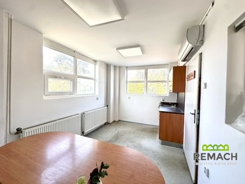 DA277CEF-4434-469B-9EC9-482B5D6C750B_4_5005_c