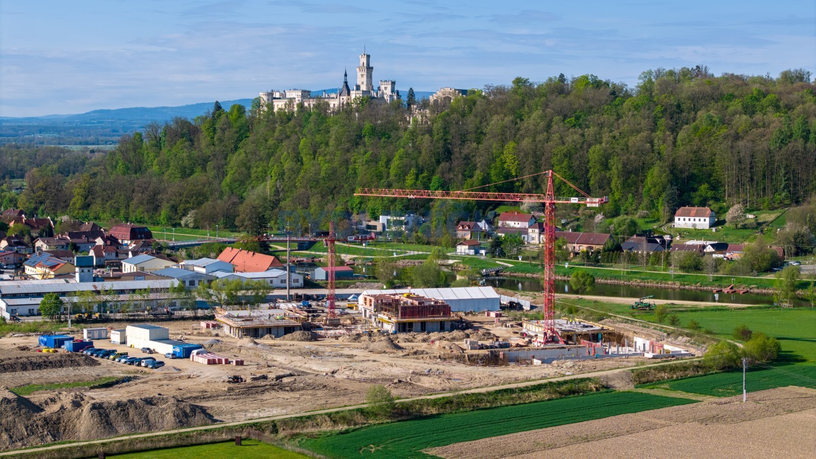 Pronájem komerčních prostor 28 - 46 m2, SENIOR RES