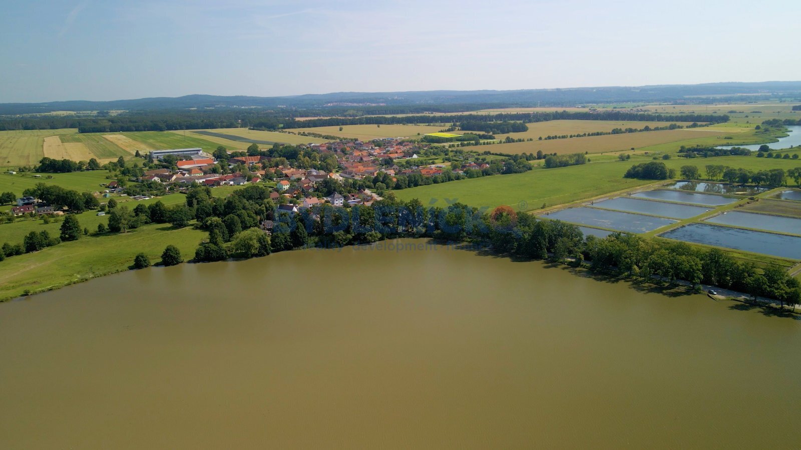 Prodej stavebního pozemku 10 797 m2 v obci Čejkovi