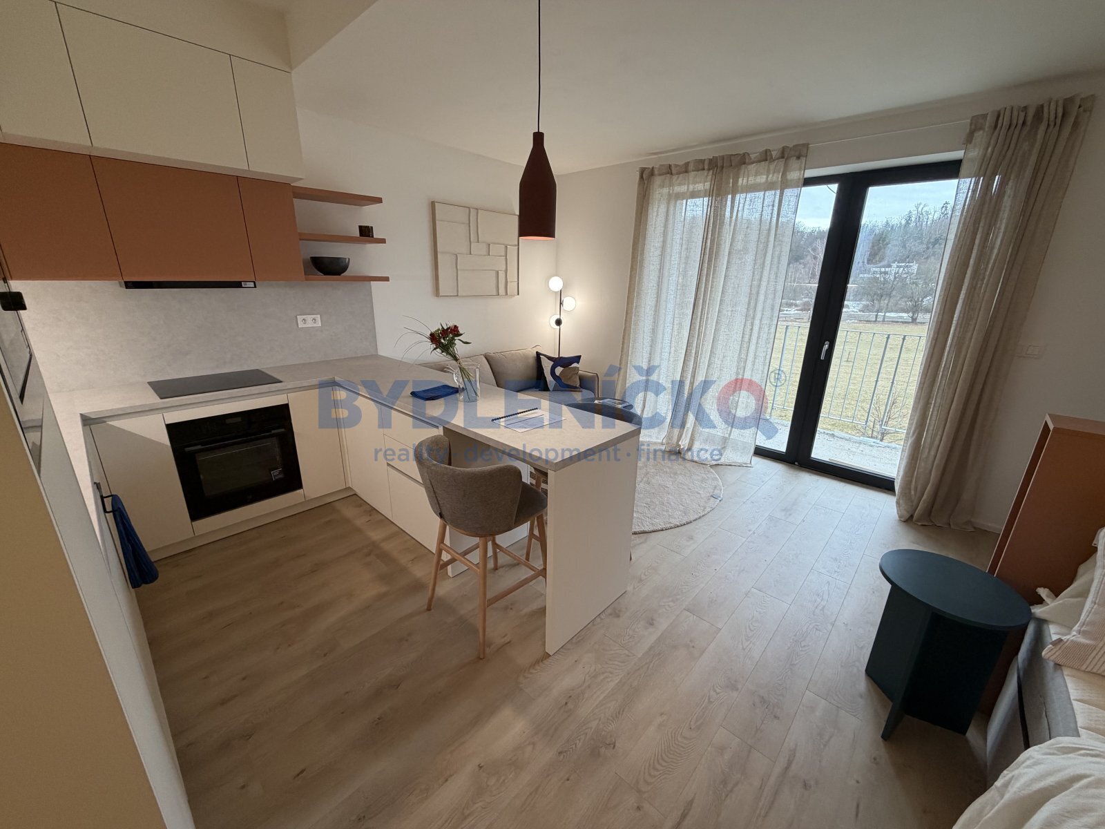 Prodej bytu 2+kk s balkonem, 54 m2, Hluboká nad Vltavou