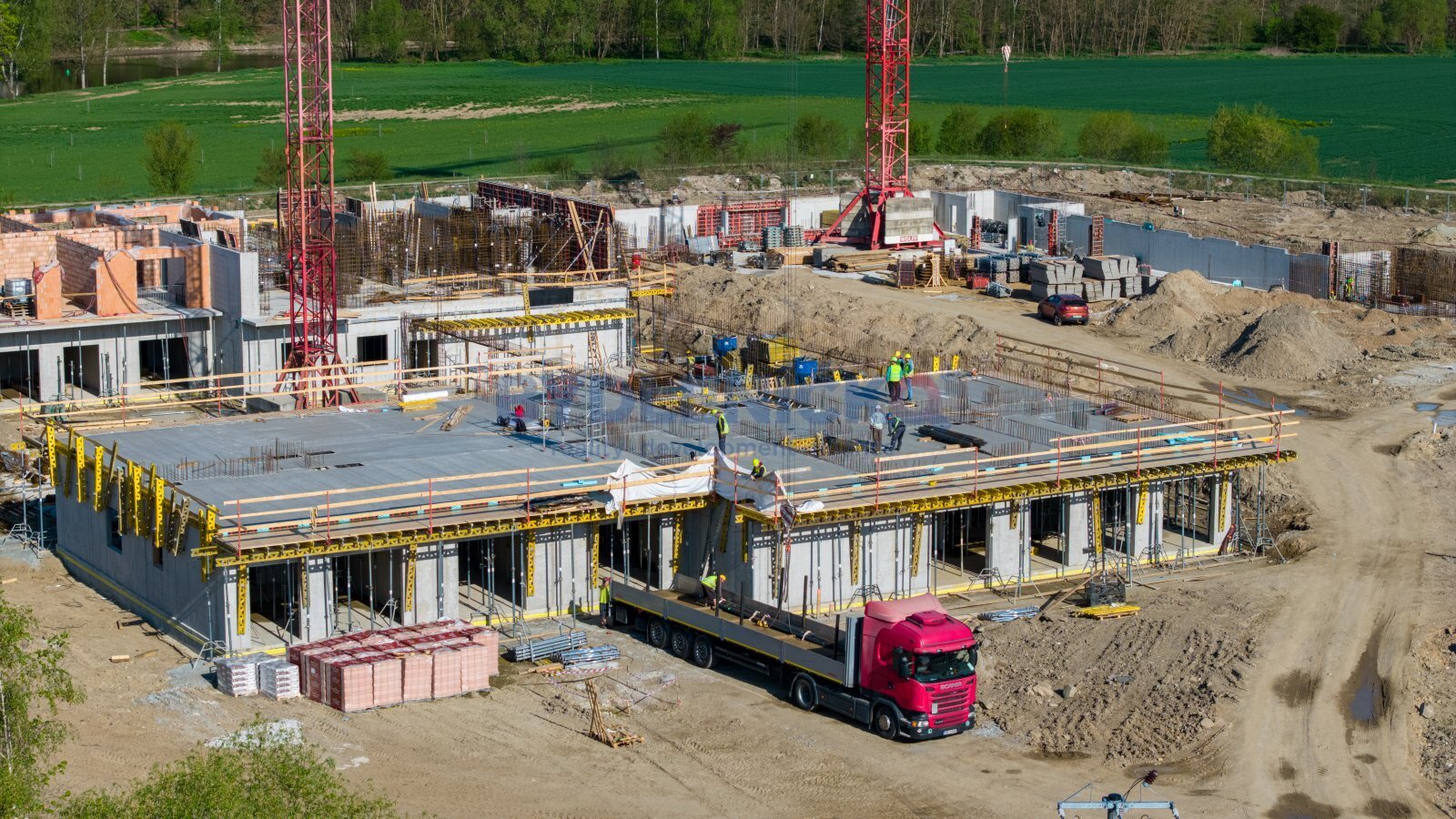 Pronájem komerčních prostor 28 - 46 m2, SENIOR RES