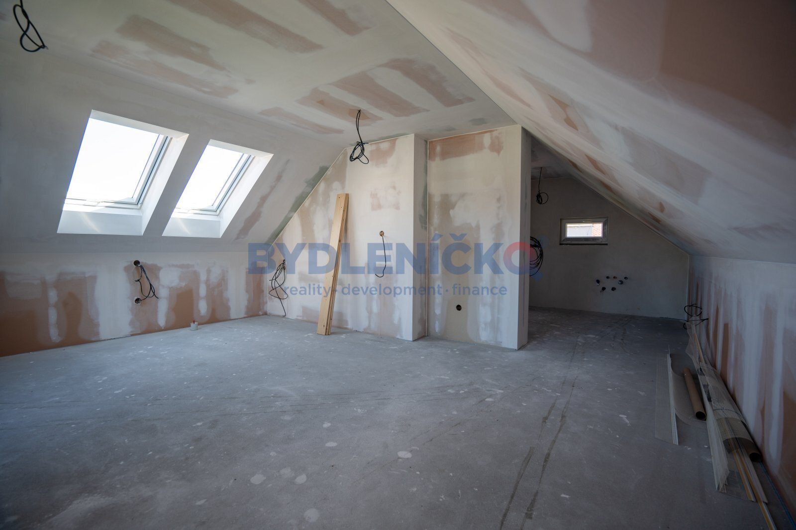 Prodej vícegeneračního domu, pozemek 701 m2, ulice