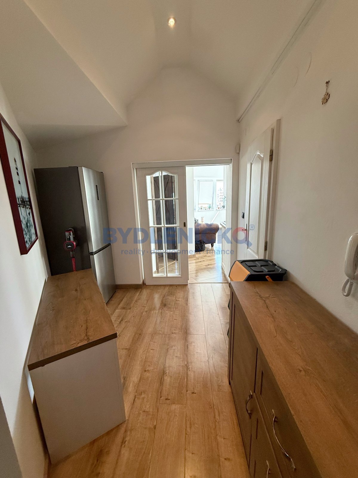 Pronájem podkrovního bytu 2+kk, 44 m2, po rekonstrukci, ulice Holečkova, České Budějovice