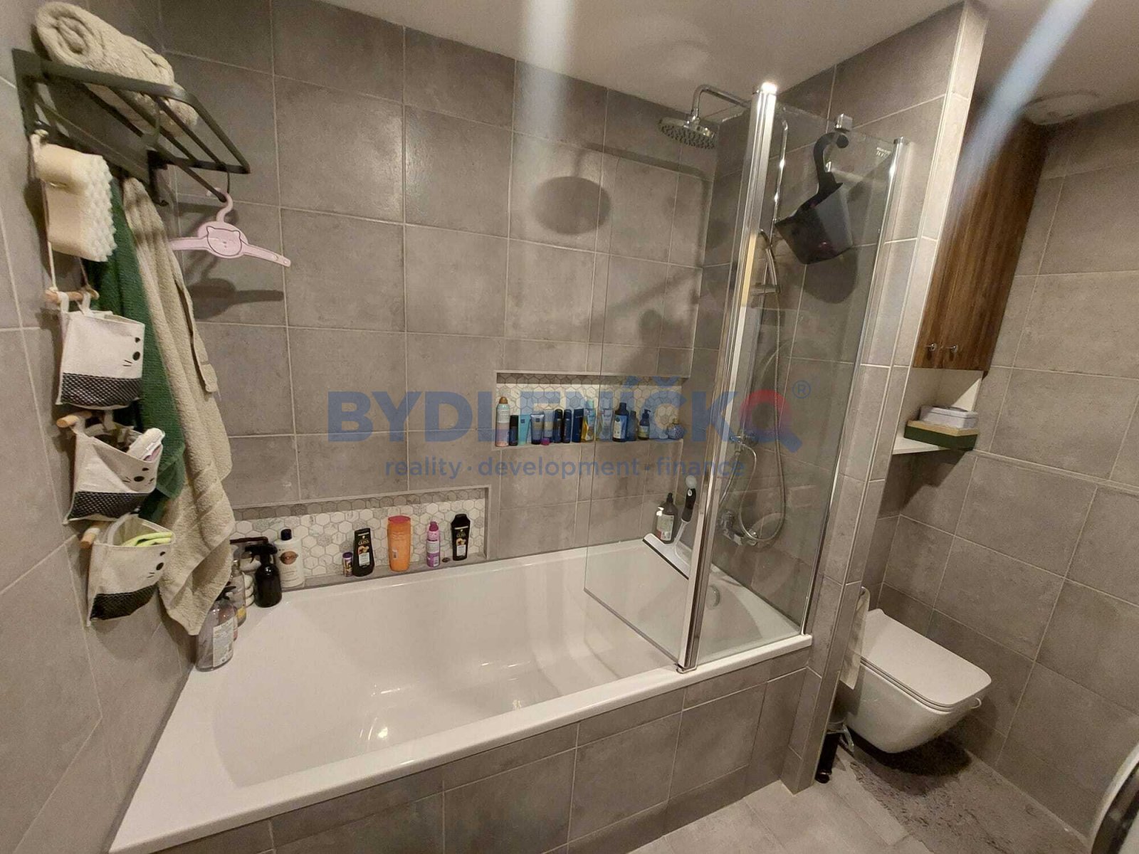 Pronájem bytu 3+kk, 64 m2, po rekonstrukci, ul. Plzeňská, České Budějovice