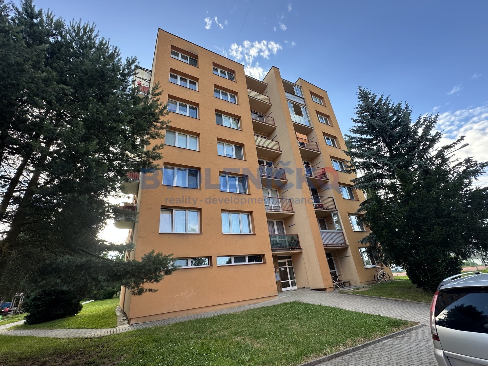 Pronájem garsonky s lodžií v Borovanech