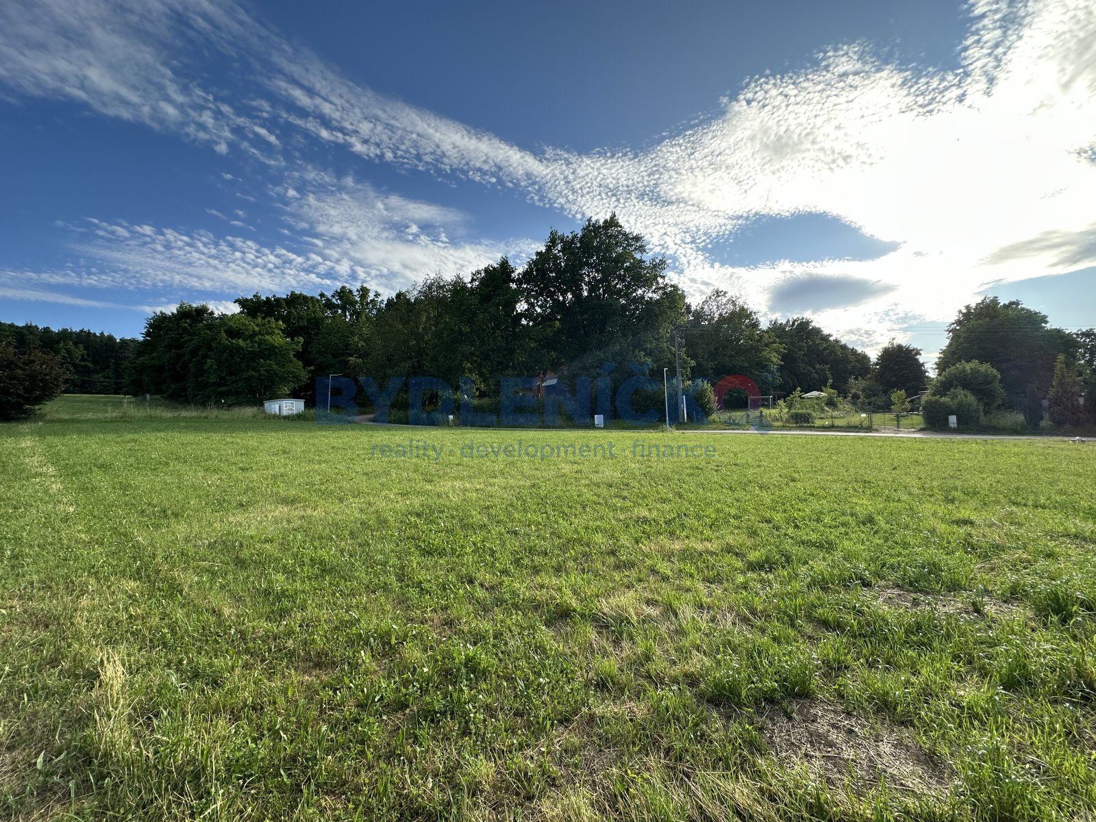 Prodej stavební parcely 1282 m2 ve Starých Hodějov