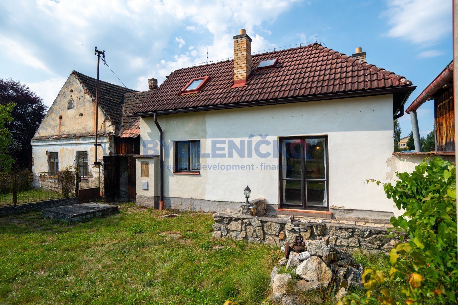 Prodej chalupy s pozemkem 4750 m2, Petříkov