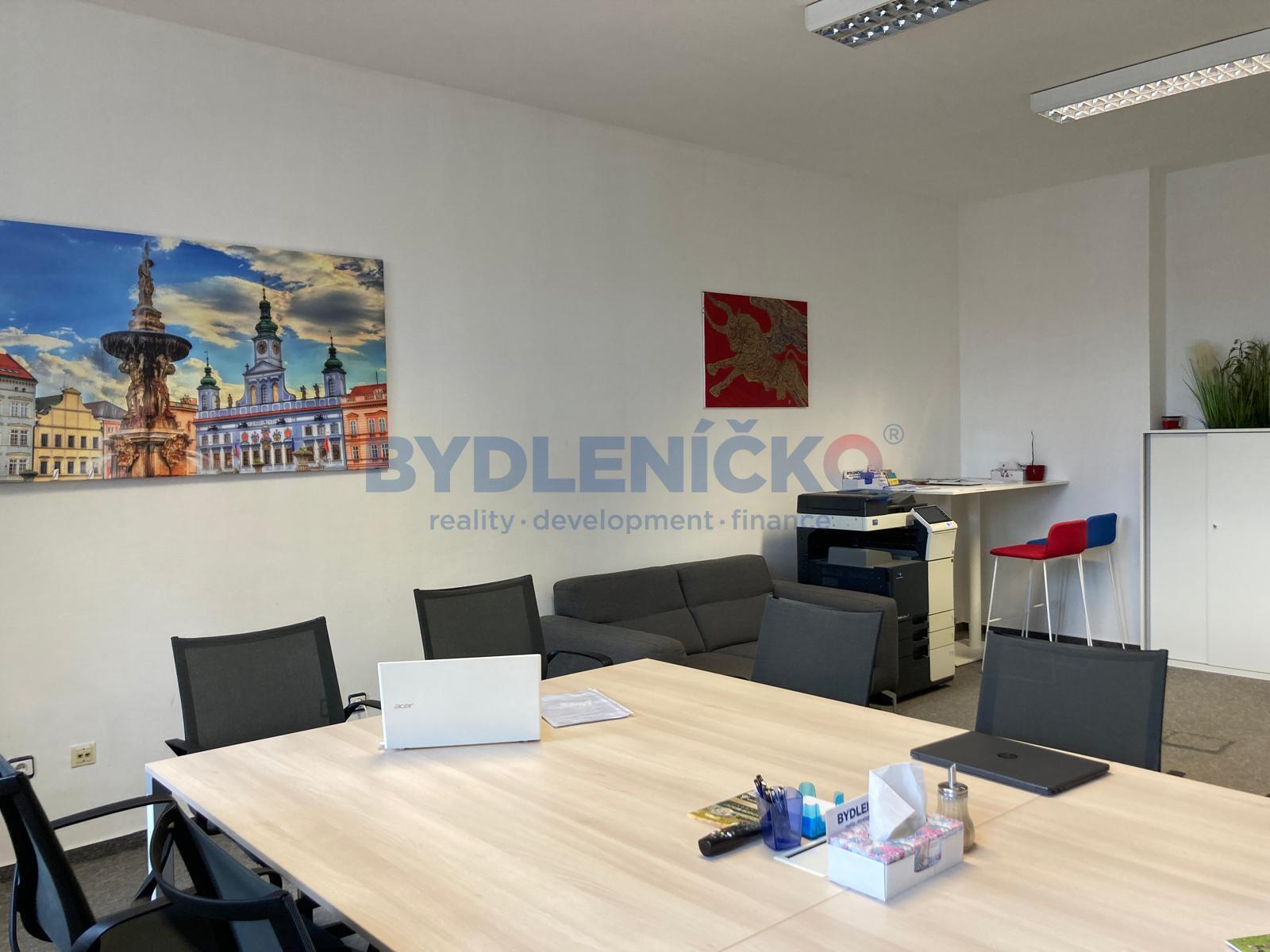 Pronájem komerčních prostor, 154 m2, nám. Přemysla