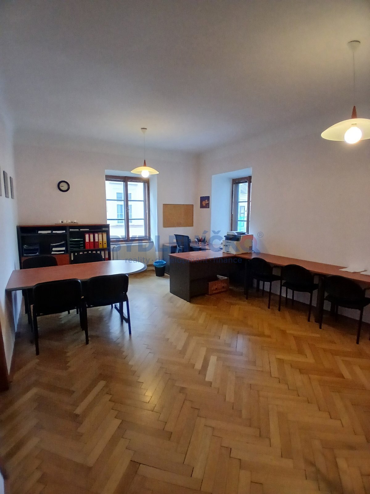 Pronájem kanceláře o 2 místnostech, 56 m2, ulice Krajinská, České Budějovice