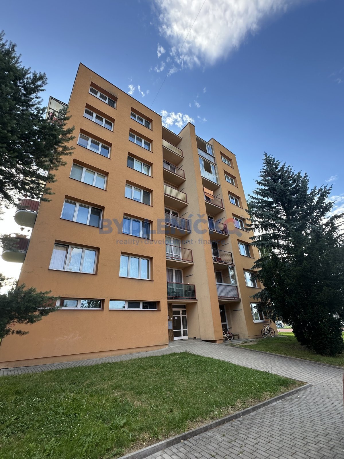 Pronájem garsonky s lodžií v Borovanech