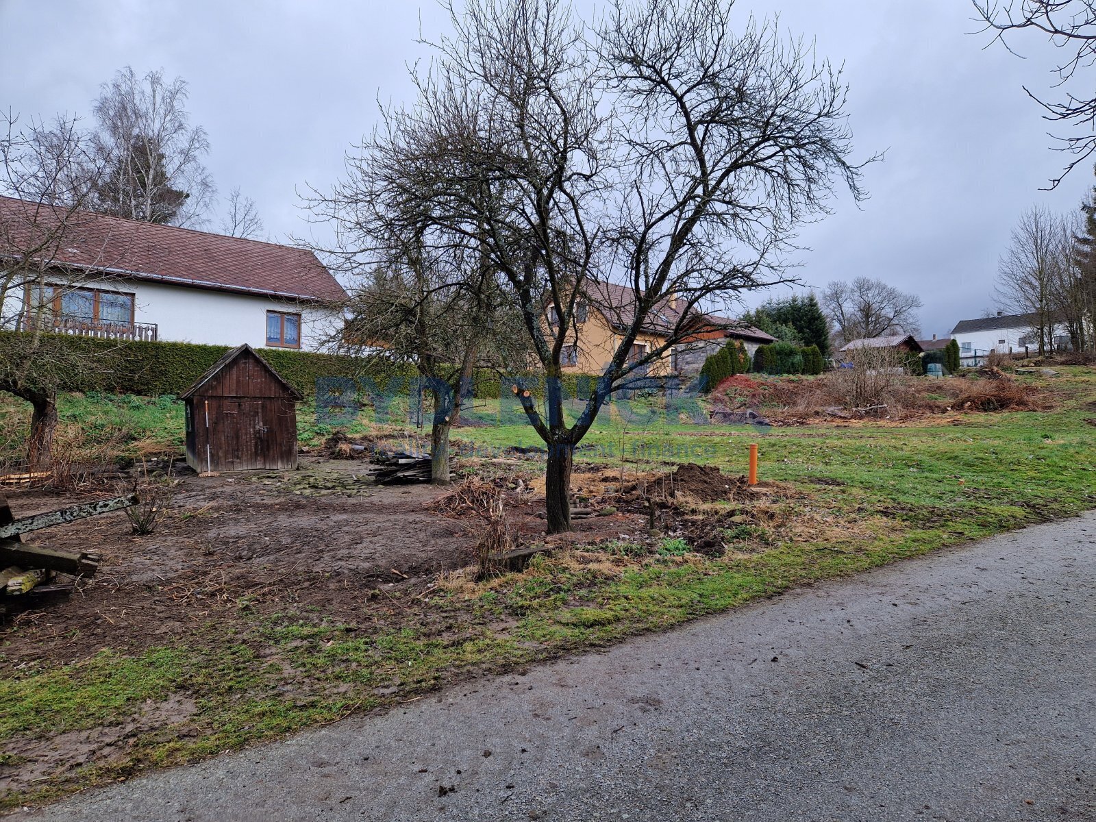 Prodej stavebního pozemku 900m2, Lomy u Člunku, Če