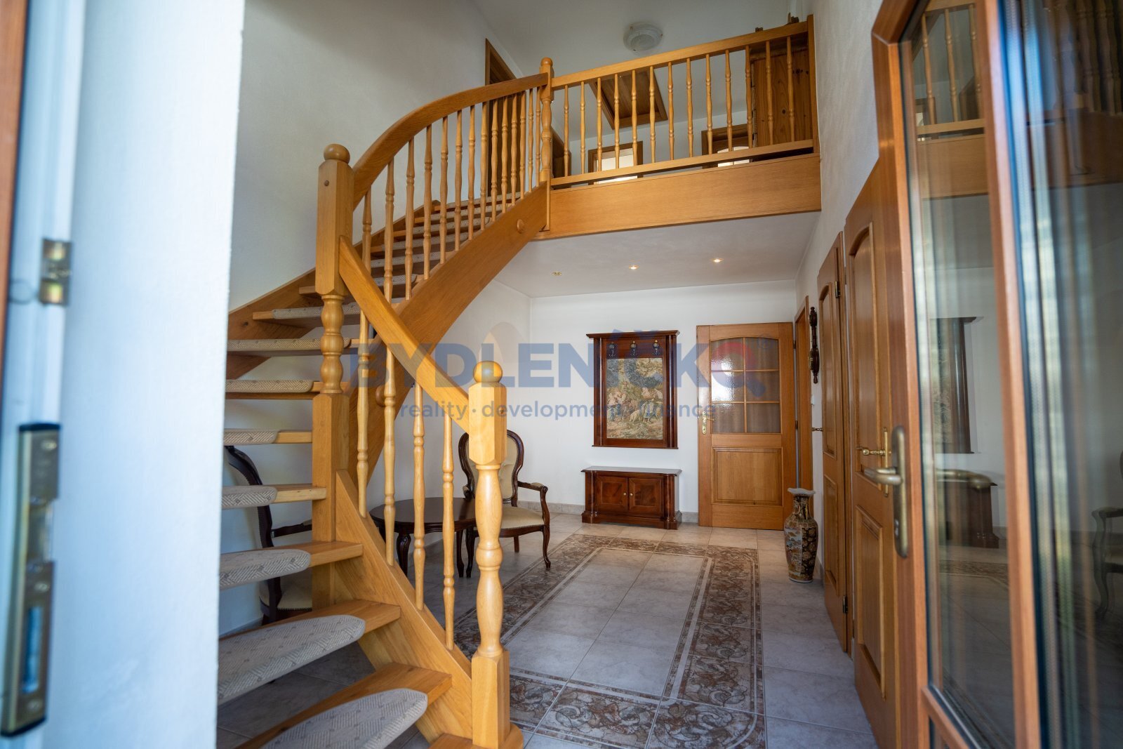 Prodej vícegeneračního domu, pozemek 701 m2, ulice