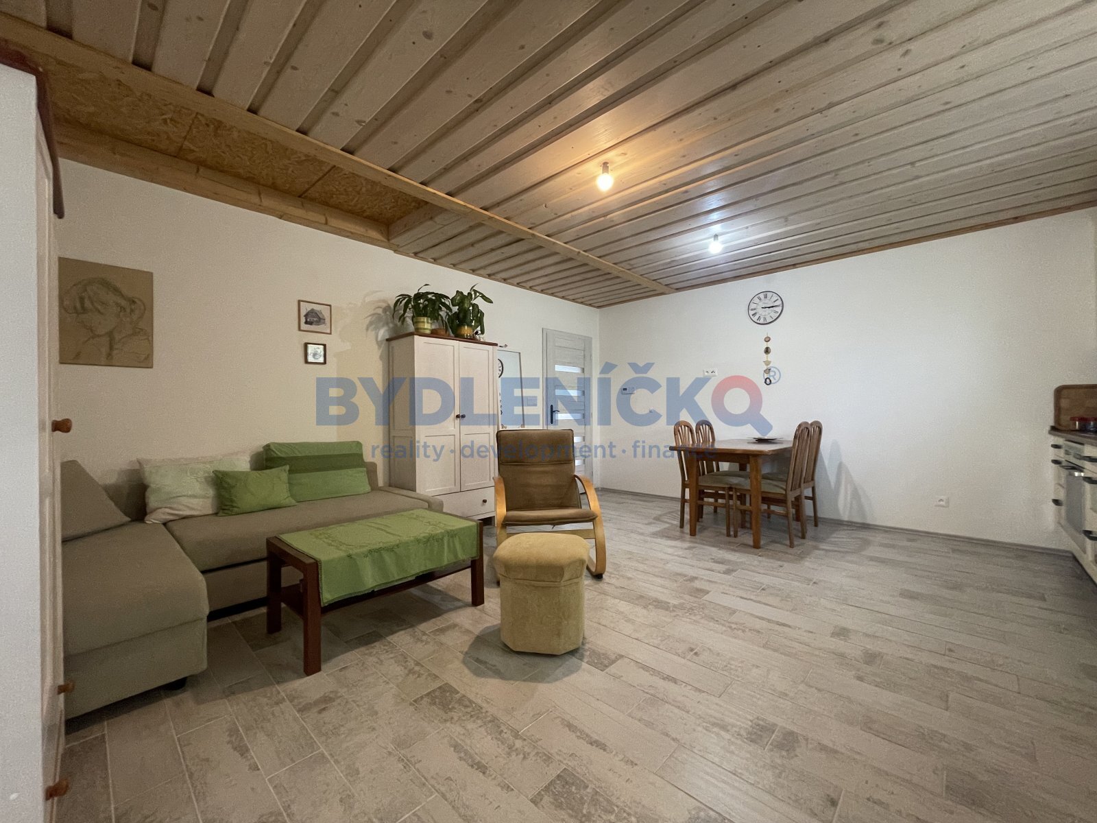 Pronájem bytu 2kk se zahradou, Jelmo u Č. Budějovi