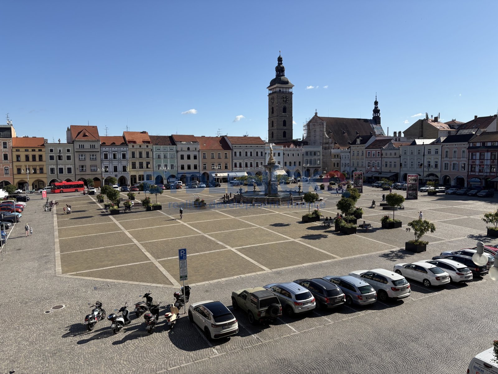 Pronájem komerčního prostor s krásným výhledem, 38,6 m2, nám. Přemysla Otakara II., České Budějovice