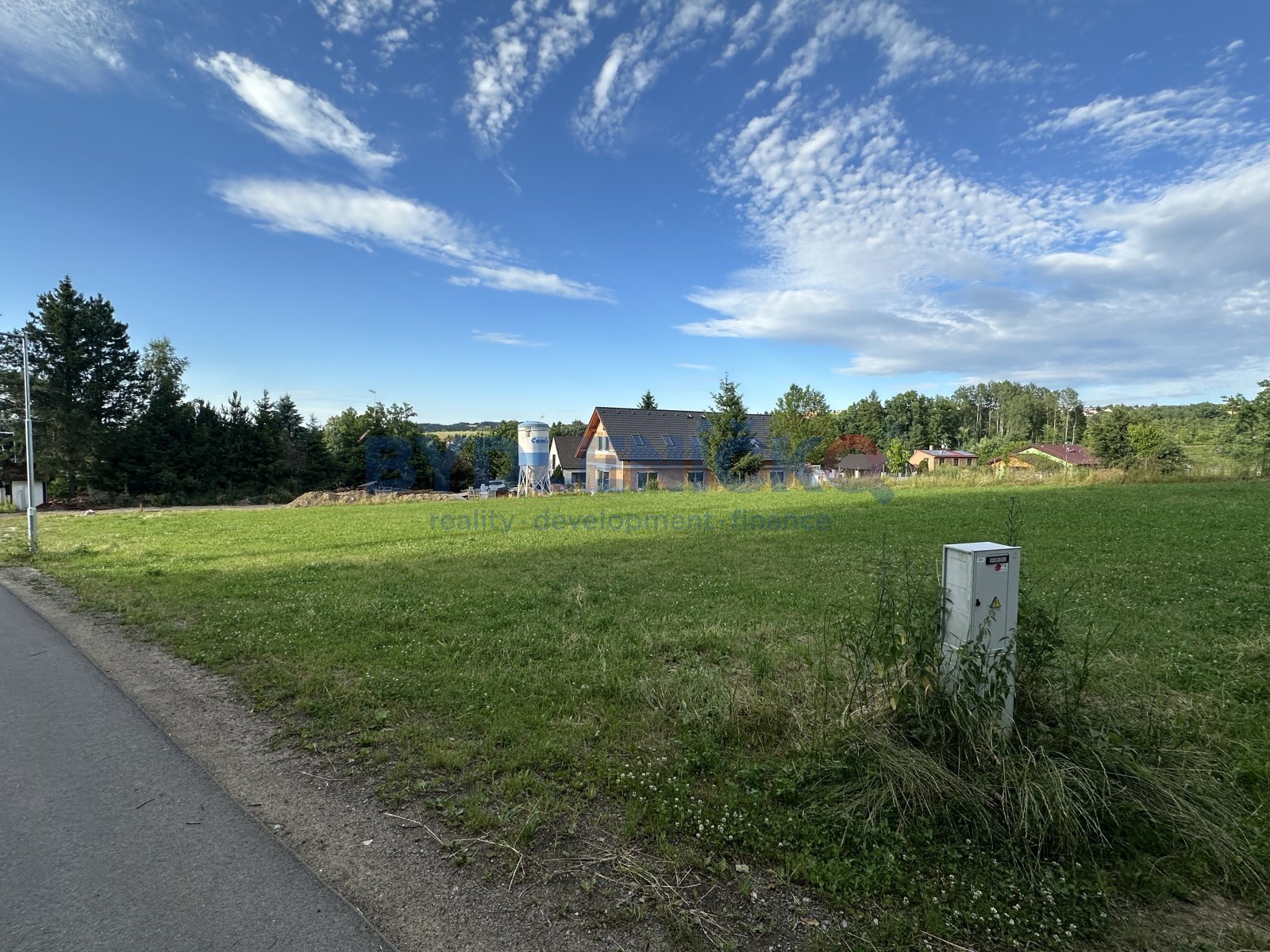 Prodej stavební parcely 1282 m2 ve Starých Hodějov