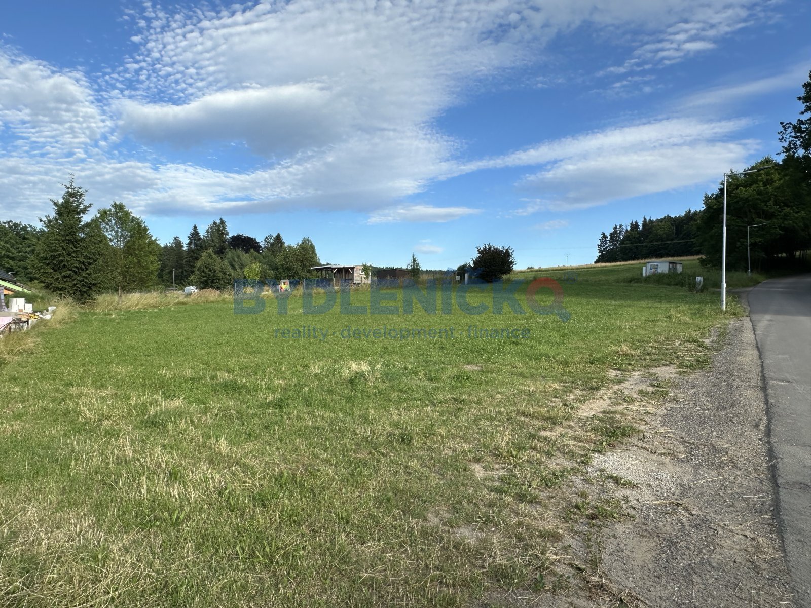 Prodej stavební parcely 1282 m2 ve Starých Hodějov