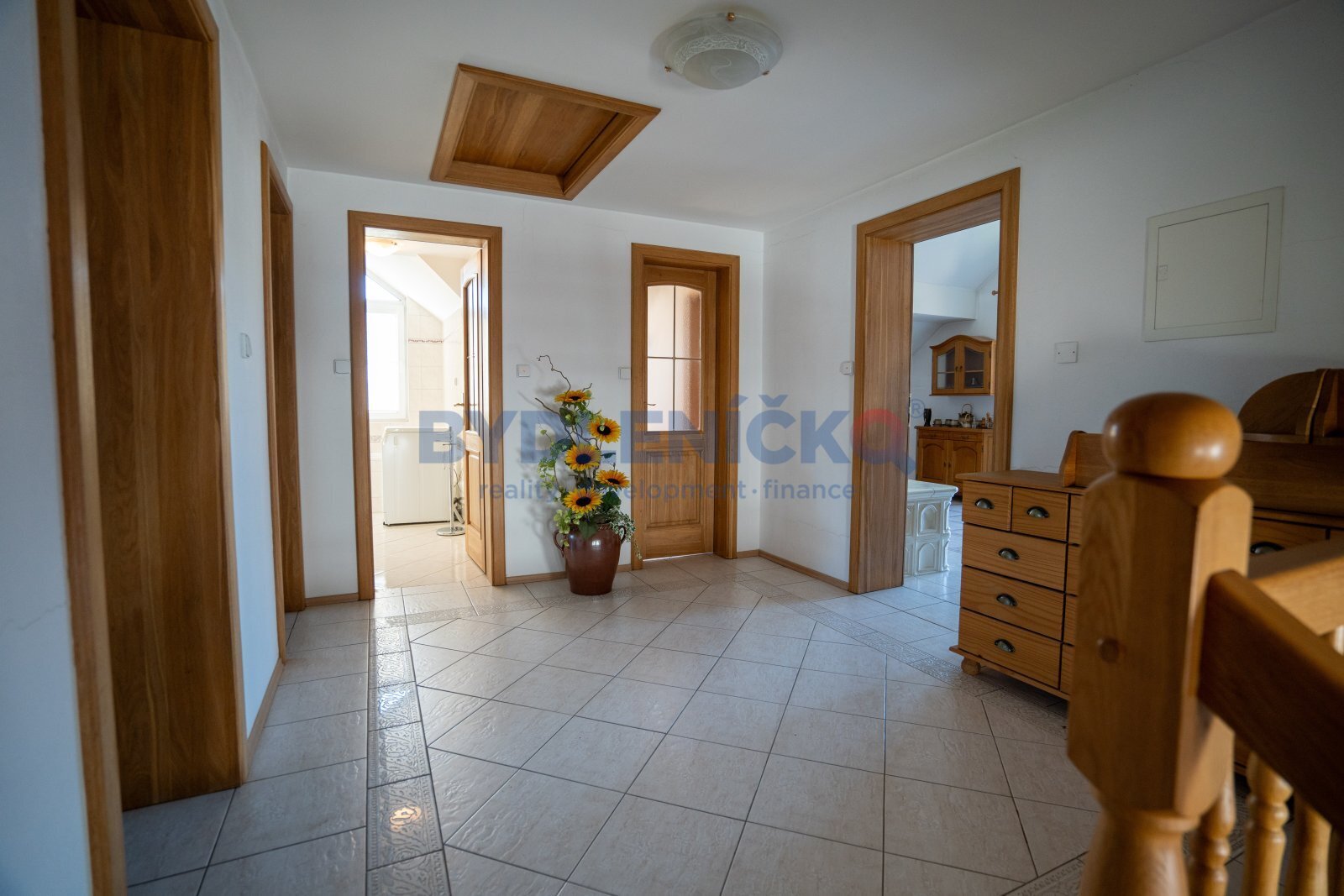 Prodej vícegeneračního domu, pozemek 701 m2, ulice