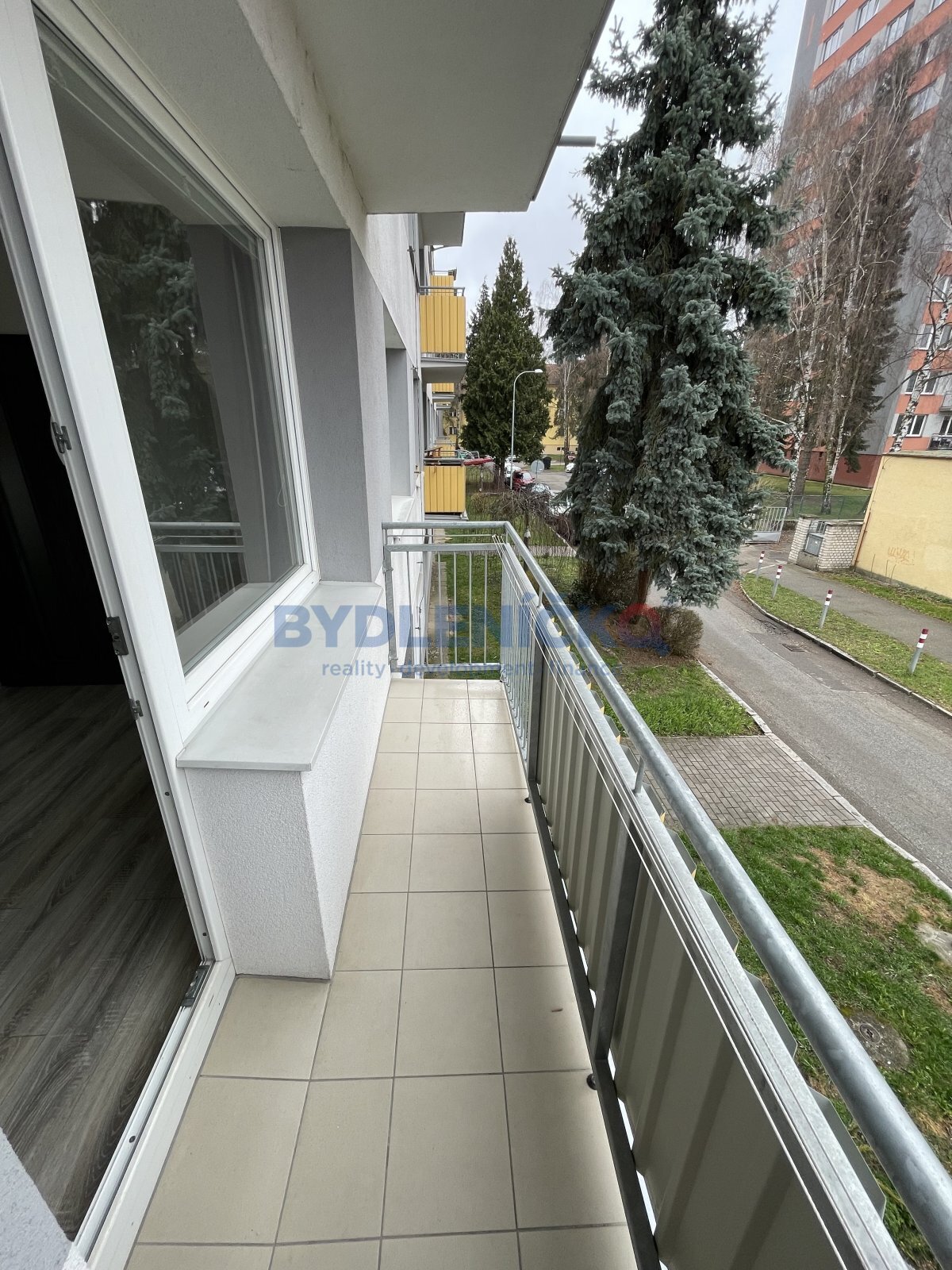 Pronájem bytu 2+kk s balkonem, 37 m2,  Pražské předměstí, České Budějovice