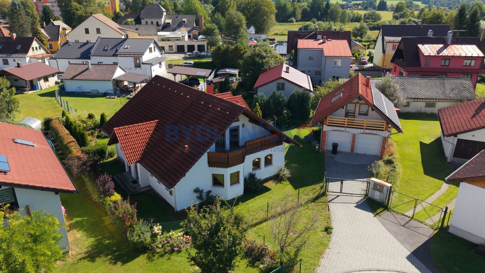 Prodej vícegeneračního domu, pozemek 701 m2, ulice