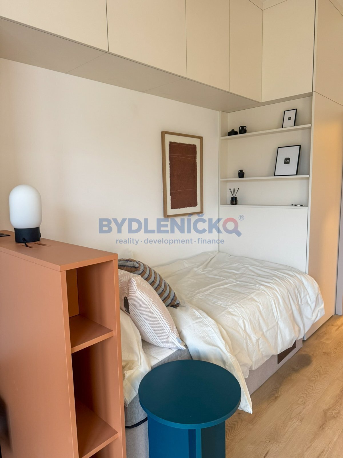 Prodej prémiového bytu 1+kk s balkónem v malebném jihočeském městečku Hluboká nad Vltavou