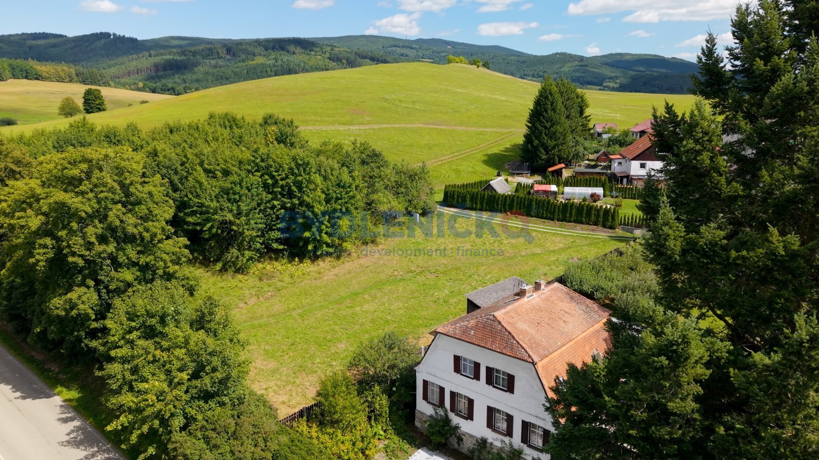 Prodej stavebního pozemku 1.036 m² – Chvalšin