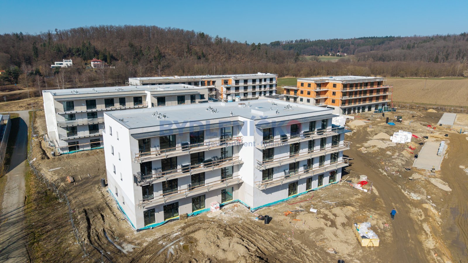 Prodej bytu 3+kk s balkónem, 66 m2, Hluboká nad Vl