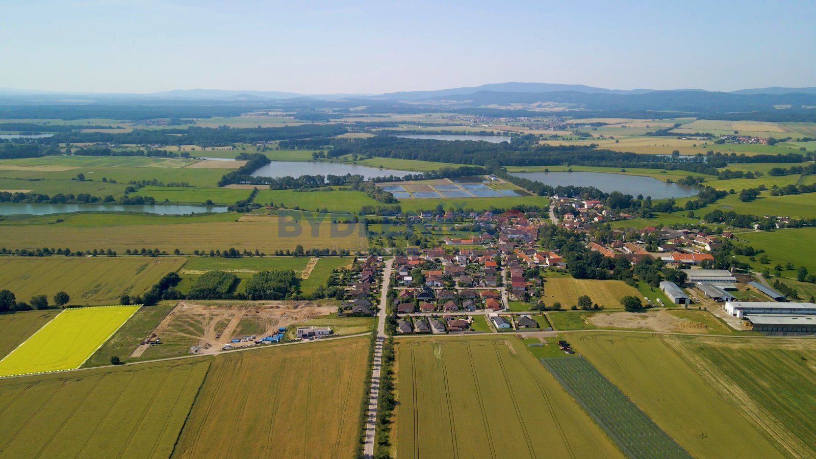 Prodej stavebního pozemku 10 797 m2 v obci Čejkovi