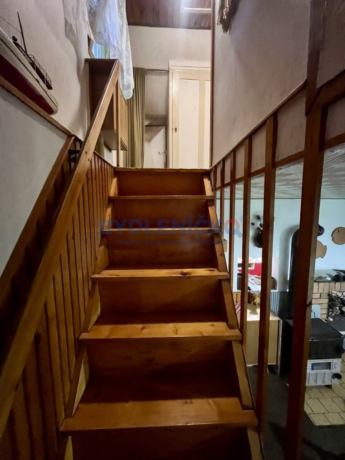 Prodej chaty u rybníka Lhoták, 60 m2, Olešnice, ok