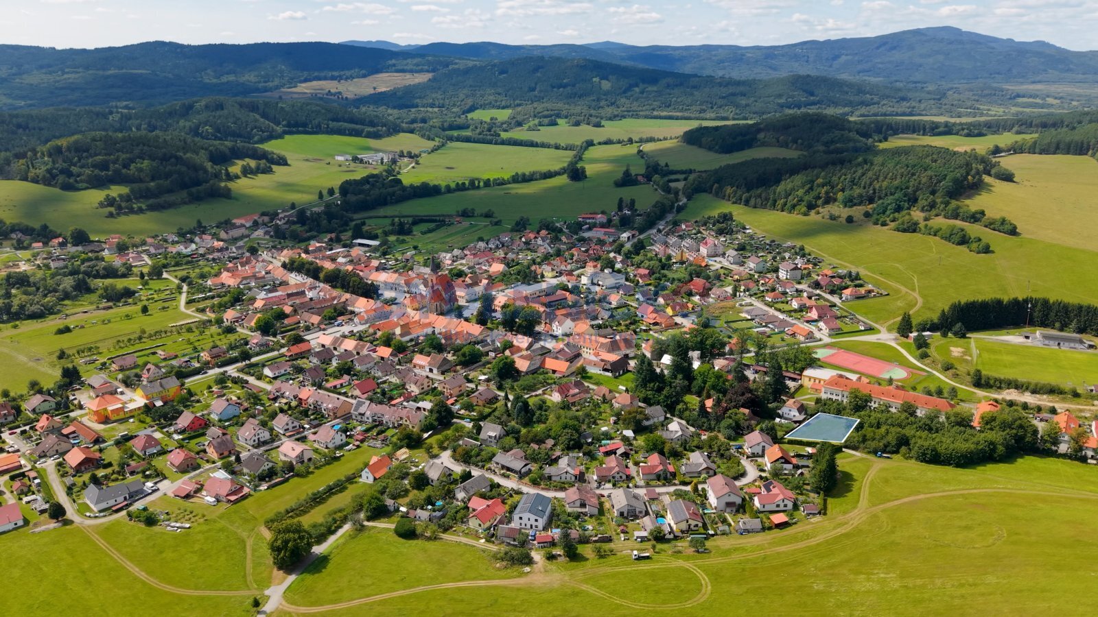 Prodej stavebního pozemku 1.036 m² – Chvalšin